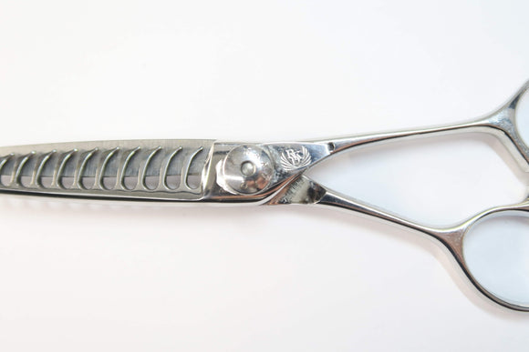 Cランク【ナルトシザー naruto scissors】 ドレスライン セニング 美容師・理容師 5.5インチ 右利き 【中古】:H-12194