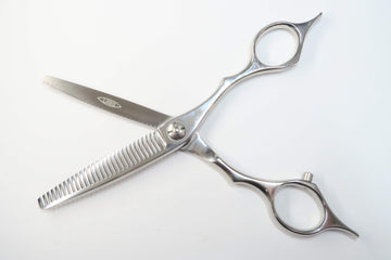 Cランク【SCISSORS JAPAN シザーズジャパン】 QVF25%29i18Y セニング 美容師・理容師 5.8インチ 右利き 【中古】:G-1738