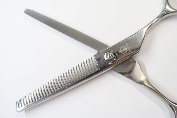 Cランク【MIZUTANI SCISSORS ミズタニシザーズ】  セニング 美容師・理容師 6.0インチ 右利き 【中古】:H-12103