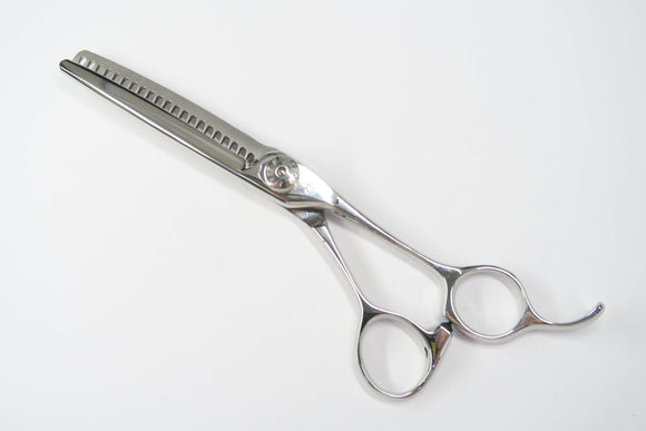 Cランク【ナルトシザー naruto scissors】 始皇帝 スーパーRK 二梳きヘネシーアンダーソン B21 セニング 美容師・理容師 6.0インチ 右利き 【中古】:H-11677