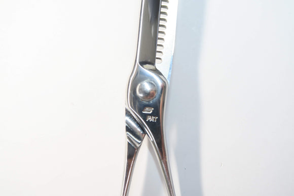 Cランク【ナルトシザー naruto scissors】 三梳きシーリングZ S27 セニング 美容師・理容師 6.2インチ 右利き 【中古】:H-11843