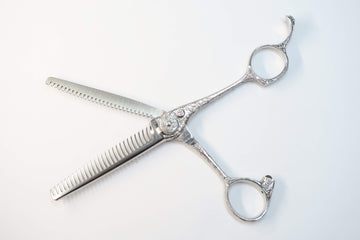 Bランク【ナルトシザー naruto scissors】 二梳きヘネシーブーメランS27唐草 セニング 美容師・理容師 5.8インチ 右利き 【中古】:H-11897