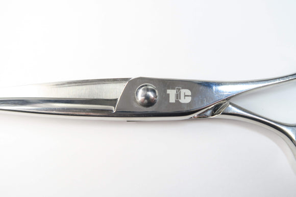 Dランク【TIC】 YS-60D3 シザー 美容師・理容師 6.0インチ 右利き 【中古】:H-10273
