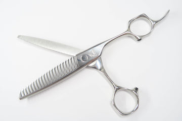 Cランク【MIZUTANI SCISSORS ミズタニシザーズ】 ACRO Acroleaf WIDE K-15 セニング 美容師・理容師 5.7インチ 右利き 【中古】:H-11665