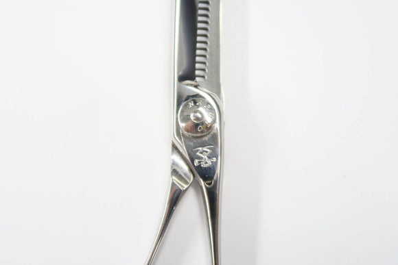 Cランク【ナルトシザー naruto scissors】 二梳きランギーB31 セニング 美容師・理容師 5.8インチ 右利き 【中古】:H-11666