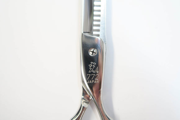 Cランク【光シザー HIKARI ヒカリ】 エンジェルA Angel A 772 セニング 美容師・理容師 6.0インチ 右利き 【中古】:H-11808