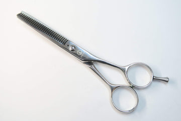 Cランク【MIZUTANI SCISSORS ミズタニシザーズ】  セニング 美容師・理容師 5.6インチ 右利き 【中古】:H-11860