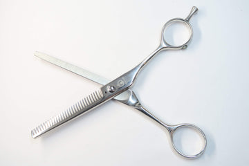 Cランク【MIZUTANI SCISSORS ミズタニシザーズ】  セニング 美容師・理容師 5.6インチ 右利き 【中古】:H-11860