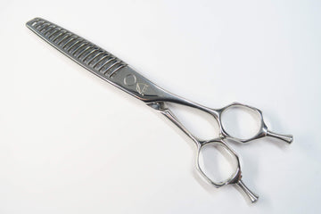 Cランク【MIZUTANI SCISSORS ミズタニシザーズ】 ACRO Acroleaf WIDE M-25 セニング 美容師・理容師 5.9インチ 右利き 【中古】:H-11864