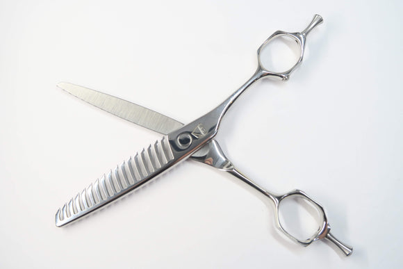 Cランク【MIZUTANI SCISSORS ミズタニシザーズ】 ACRO Acroleaf WIDE M-25 セニング 美容師・理容師 5.9インチ 右利き 【中古】:H-11864