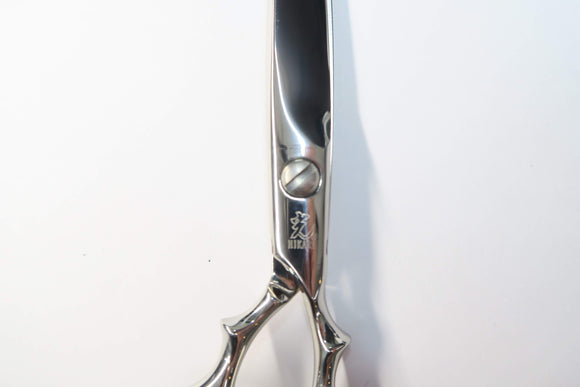 Bランク【光シザー HIKARI ヒカリ】 New Dry シザー 美容師・理容師 5.6インチ 右利き ドライカット【中古】:H-11903