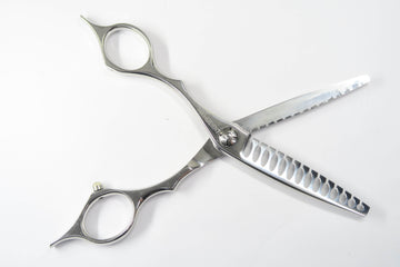 Cランク【SCISSORS JAPAN シザーズジャパン】 A-ARA45%14Fi18L Y セニング 美容師・理容師 5.9インチ 左利き 【中古】:H-11963