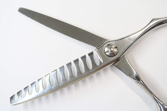 Cランク【SCISSORS JAPAN シザーズジャパン】 Q-ARA50%12Fi11 N セニング 美容師・理容師 5.7インチ 右利き 【中古】:H-12102