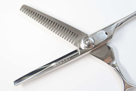Cランク【MIZUTANI SCISSORS ミズタニシザーズ】 BLACK-SMITH セニング 美容師・理容師 6.0インチ 右利き 【中古】:G-1876
