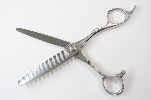 Cランク【SCISSORS JAPAN シザーズジャパン】 Q-ARA50%12Fi11 N セニング 美容師・理容師 5.7インチ 右利き 【中古】:H-12102