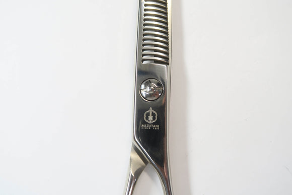 Cランク【MIZUTANI SCISSORS ミズタニシザーズ】  セニング 美容師・理容師 6.0インチ 右利き 【中古】:H-12103