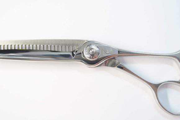 Bランク【ナルトシザー naruto scissors】 RK三梳きヘネシーイタリック・B27 セニング 美容師・理容師 6.1インチ 右利き 【中古】:G-1884