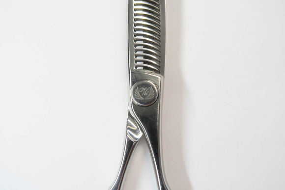 Cランク【ナルトシザー naruto scissors】 レオヴィスタ MTS30G セニング 美容師・理容師 5.7インチ 右利き 【中古】:H-12109