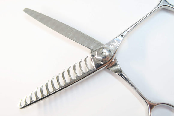 Cランク【ナルトシザー naruto scissors】 ドレスライン セニング 美容師・理容師 5.5インチ 右利き 【中古】:H-12194
