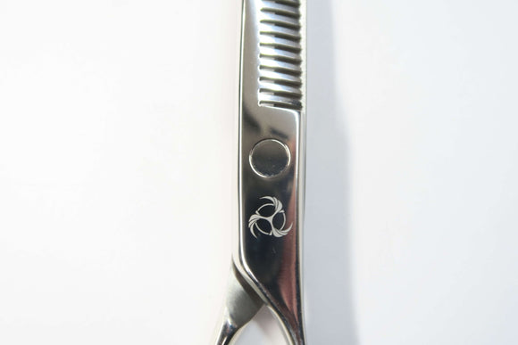 Cランク【MIZUTANI SCISSORS ミズタニシザーズ】  セニング 美容師・理容師 5.7インチ 右利き 【中古】:H-12233