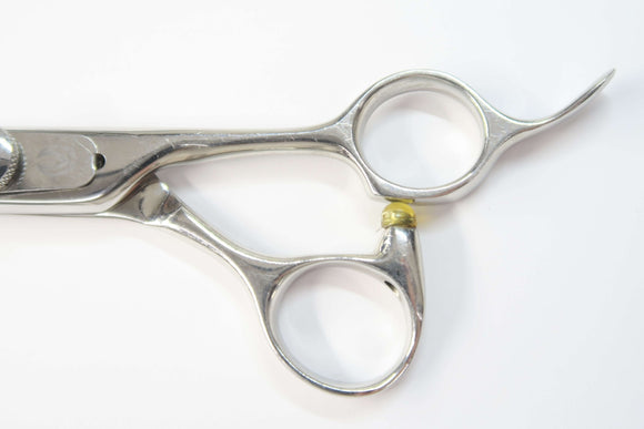 Cランク【MIZUTANI SCISSORS ミズタニシザーズ】 BLACK-SMITH セニング 美容師・理容師 6.0インチ 右利き 【中古】:G-1876