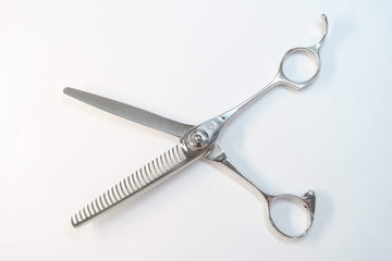 Cランク【ナルトシザー naruto scissors】 三梳きシーリングZ S27 セニング 美容師・理容師 6.0インチ 右利き 【中古】:H-12204 - 0