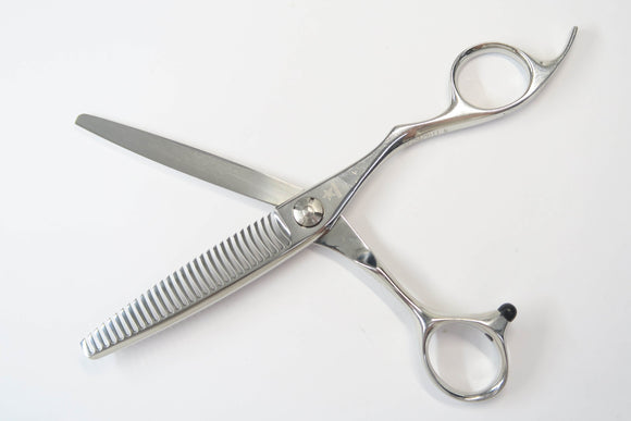 Cランク【SCISSORS JAPAN シザーズジャパン】 EF25%29i11 N セニング 美容師・理容師 5.7インチ 右利き 【中古】:H-12096