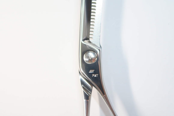 Cランク【ナルトシザー naruto scissors】 二梳きヘネシーラムールS31 セニング 美容師・理容師 6.0インチ 右利き 【中古】:H-12173