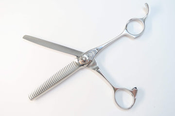 Cランク【ナルトシザー naruto scissors】 二梳きヘネシーラムールS31 セニング 美容師・理容師 6.0インチ 右利き 【中古】:H-12173 - 0