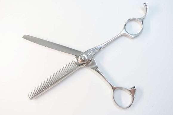 Cランク【ナルトシザー naruto scissors】 二梳きヘネシーラムールS31 セニング 美容師・理容師 6.0インチ 右利き 【中古】:H-12173