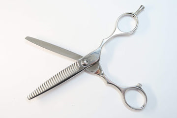 Cランク【TRACKS SCISSORS トラックスシザーズ】 SPEED26 セニング 美容師・理容師 5.9インチ 右利き 【中古】:H-12186 - 0