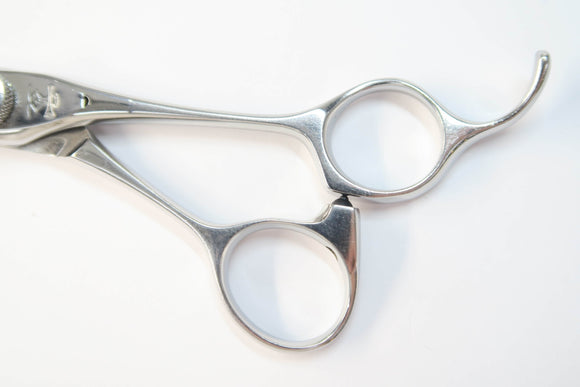 Cランク【ナルトシザー naruto scissors】 二梳きヘネシーラムールS31 セニング 美容師・理容師 6.0インチ 右利き 【中古】:H-12173