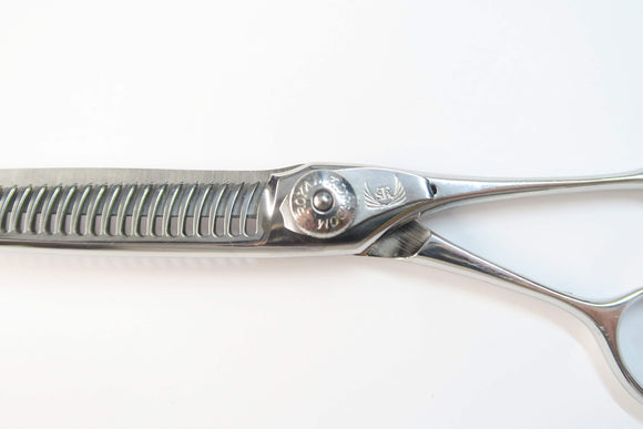 Cランク【ナルトシザー naruto scissors】 三梳きシーリングZ S27 セニング 美容師・理容師 6.0インチ 右利き 【中古】:H-12204