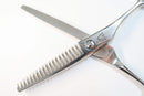 Cランク【MIZUTANI SCISSORS ミズタニシザーズ】 ACRO YURAGI 6 セニング 美容師・理容師 6.0インチ 右利き 【中古】:H-12185-5